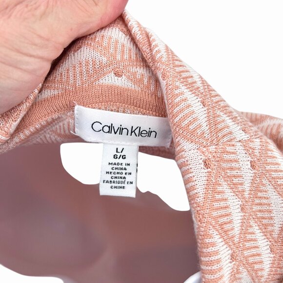 CALVIN KLEIN PEACH & WHITE GEOMETRIC KNIT COWL NECK SWEATER - L - Picture 5 of 5